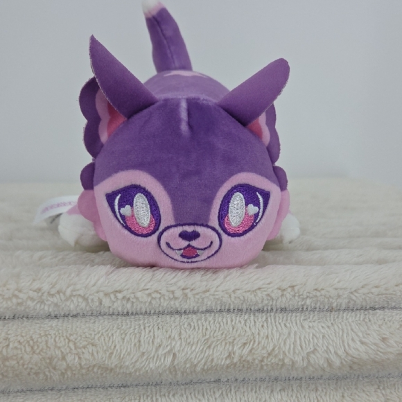 Aphmau Direwolf Cat Toy in Purple and Pink - Picture 3 of 7